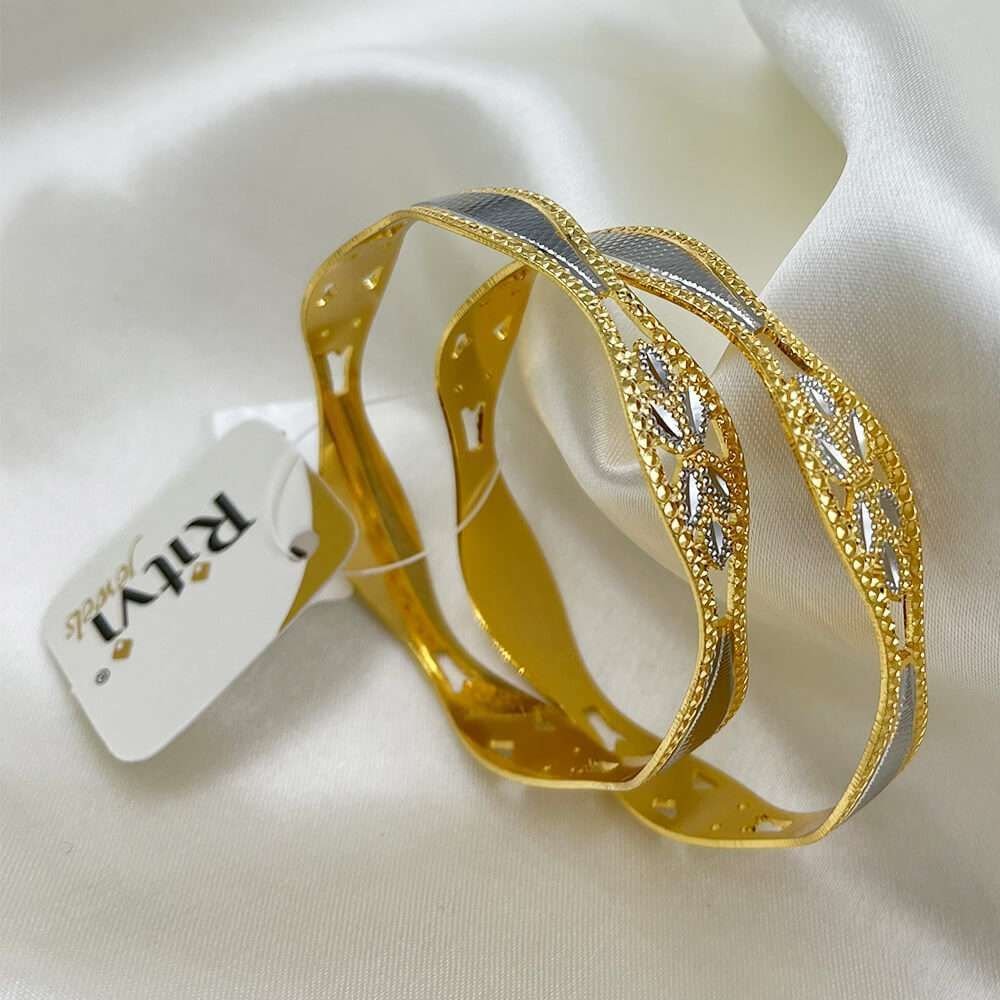 Ritvi-Gold-Bangle-R40-2.jpg Ritvi Gold Bangle (R40) - Image 1