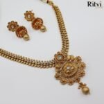 Ritvi Jogi Gold Rajwada Necklace Set - Image 2