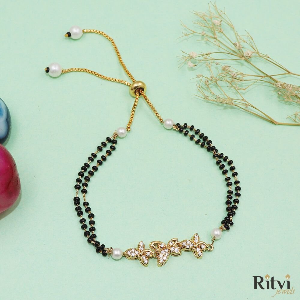 SHIVANGI-MANGALSUTRA-HAND-BRACELET-1.jpg SHIVANGI MANGALSUTRA HAND BRACELET - Image 1