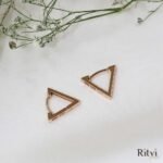 TRIANGLE EARRINGS