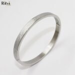 Tisha Diamond Shape Pattern Band Bracelet For Women - Image 2