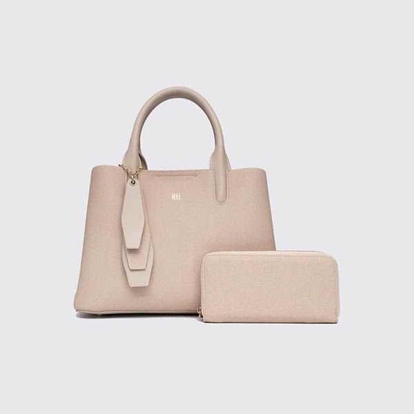Choosing the Perfect Handbag