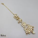 Ritvi Divya Kundan Maang Tikka