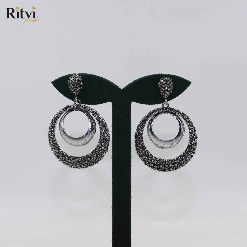 Unshi Fashion Earrings