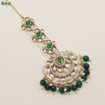 Snehashree Kundan Green Maang Tikka